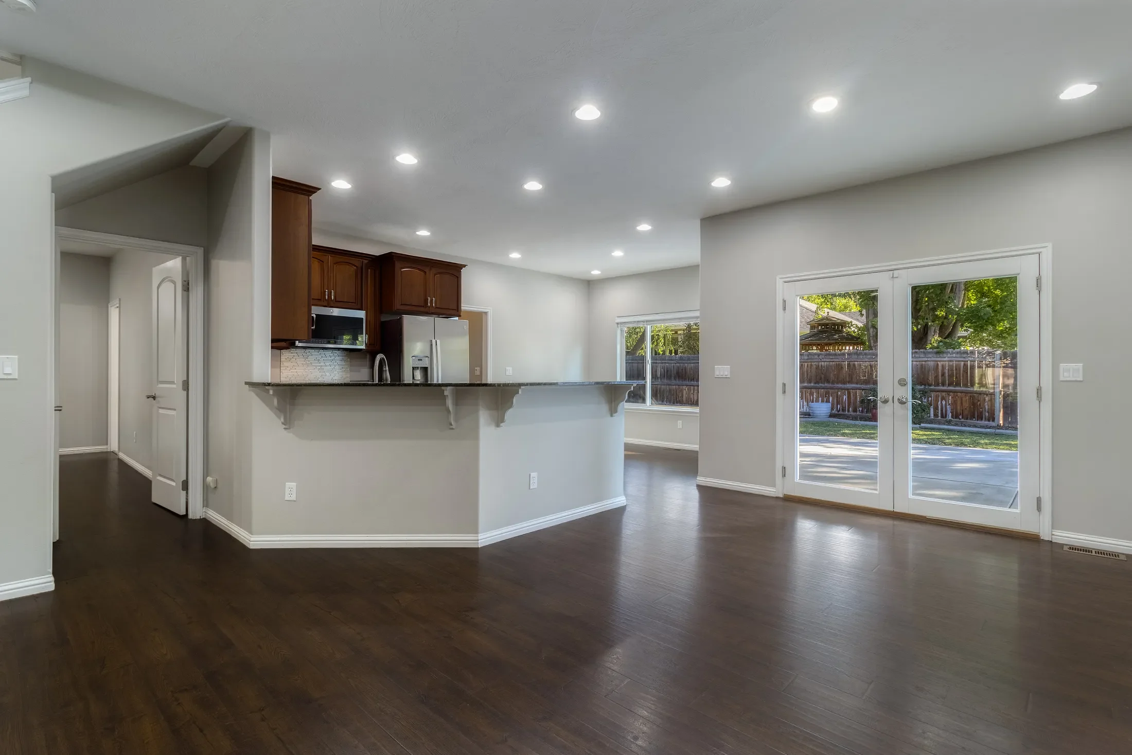 Gallery photo 11