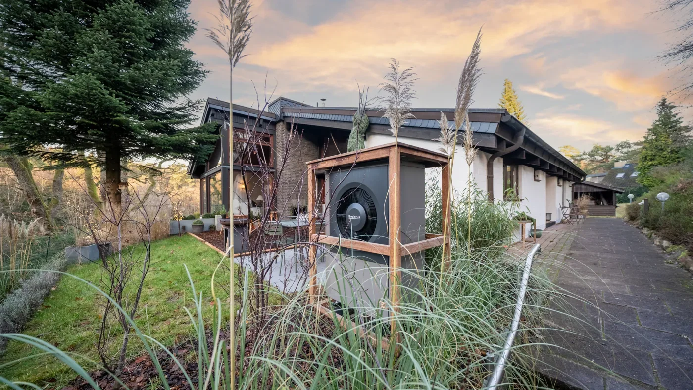 Exterior photo 3