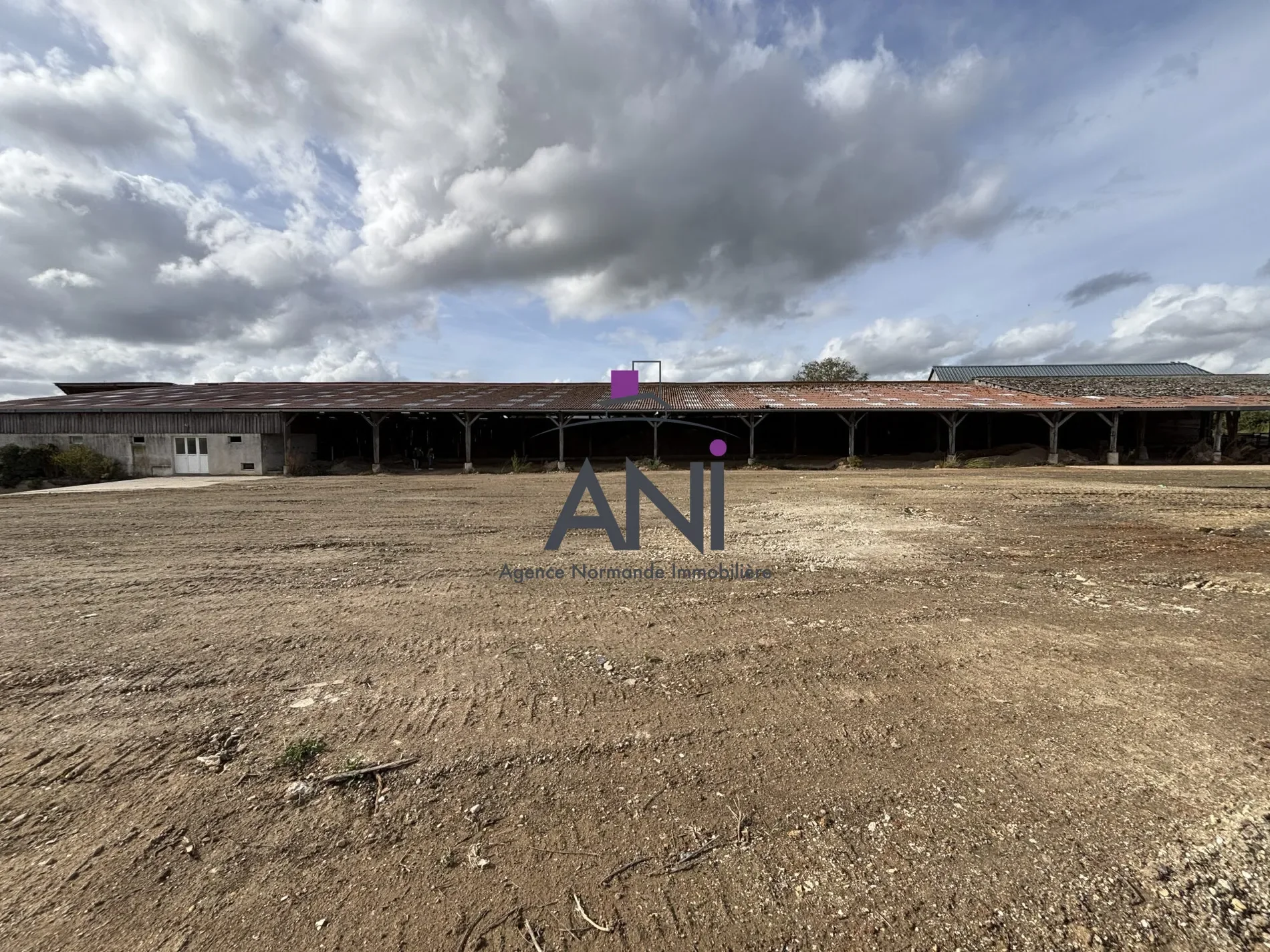Exterior photo 6