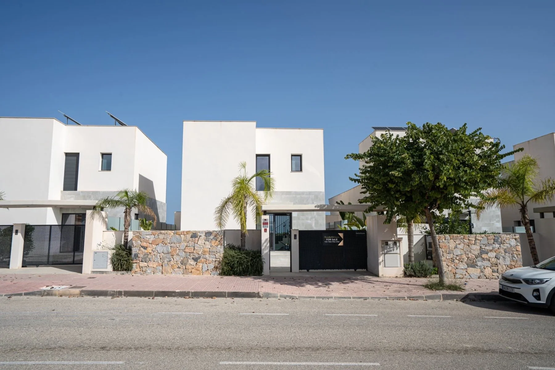 Exterior photo 11