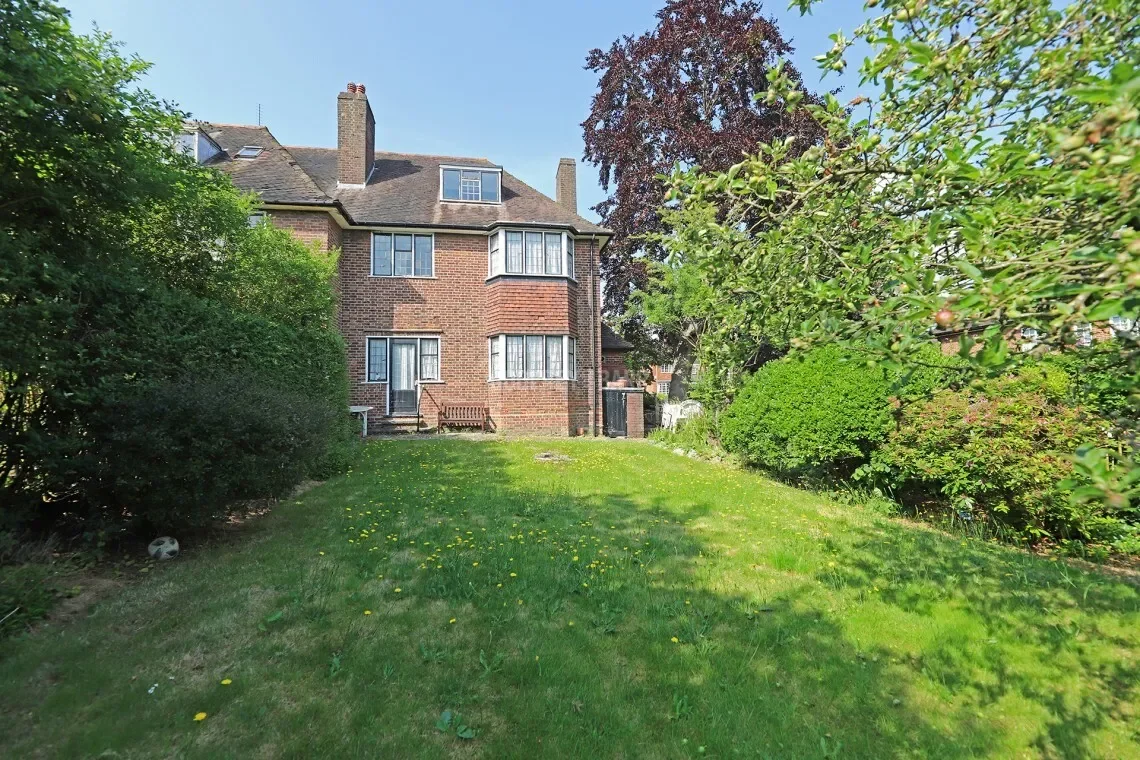 Brim Hill Hampstead Garden Suburb N2, London, England, United Kingdom. - Photo 1