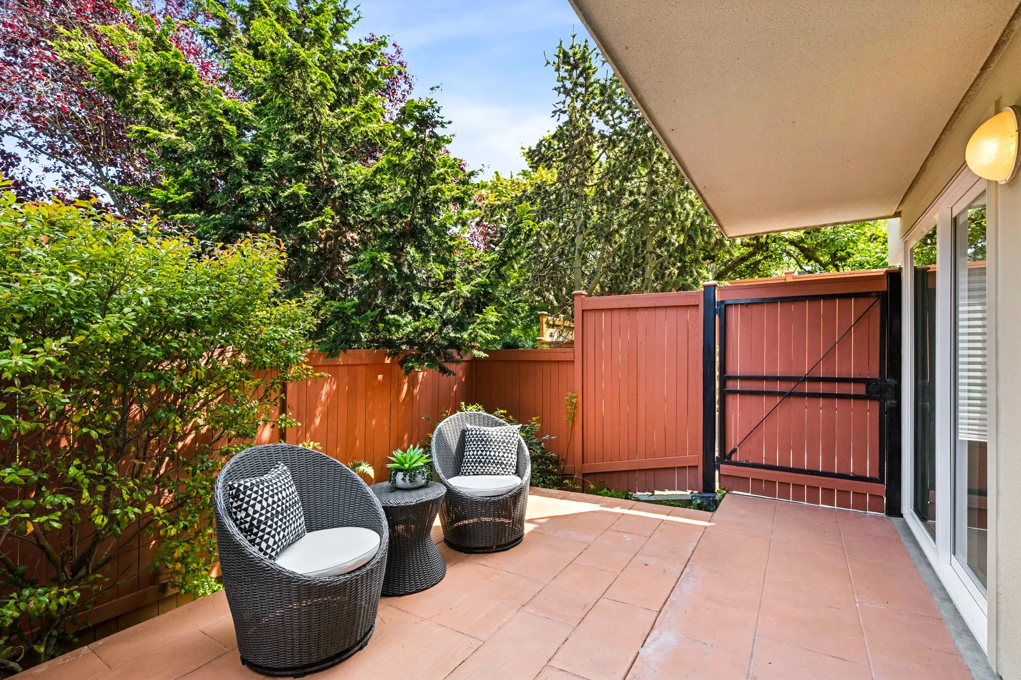 1613 California Ave SW Unit #101 , Seattle, WA 98116, Seattle, Washington, United States. - Photo 5