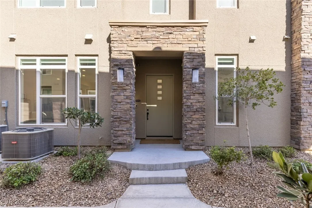 11280 Granite Ridge Drive 1075, Las Vegas, Nevada, United States. - Photo 2
