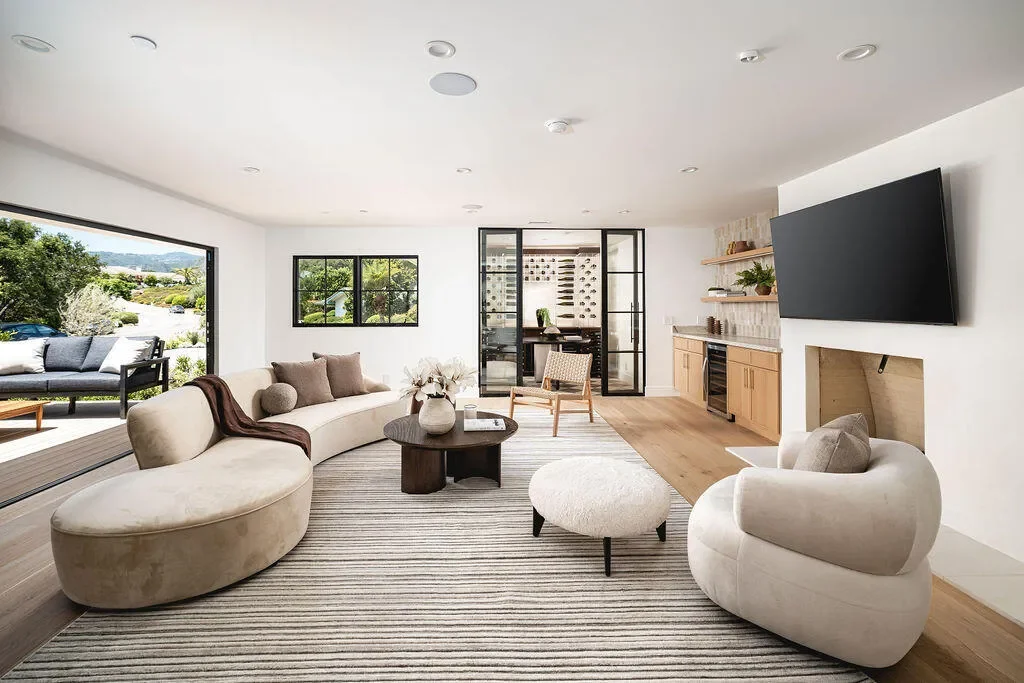 1062 Camino Del Retiro, Santa Barbara, California, United States. - Photo 7