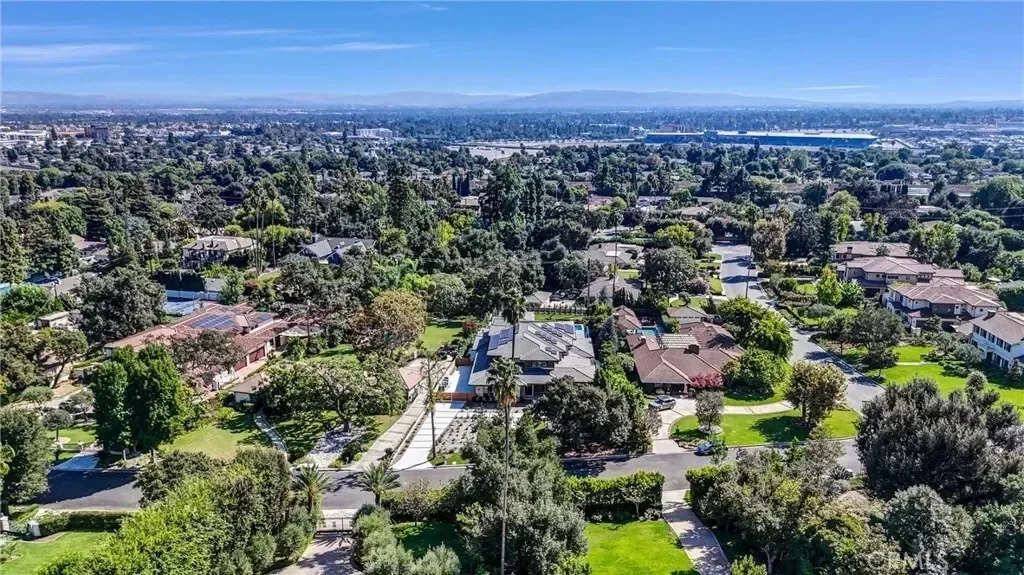 330 Arbolada Drive, Arcadia, California, United States. - Photo 59