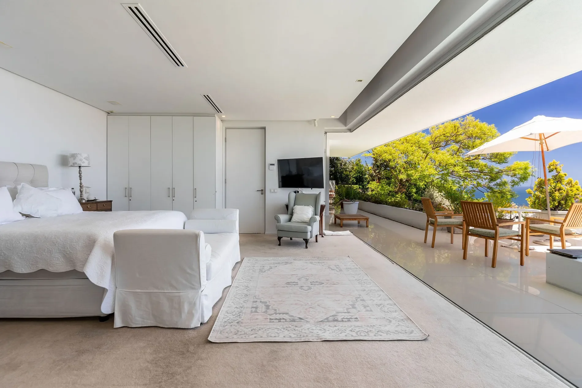 24 Rontree Ave, Bakoven, Cape Town, 8005, South Africa, Cape Town, Western Cape, South Africa. - Photo 3