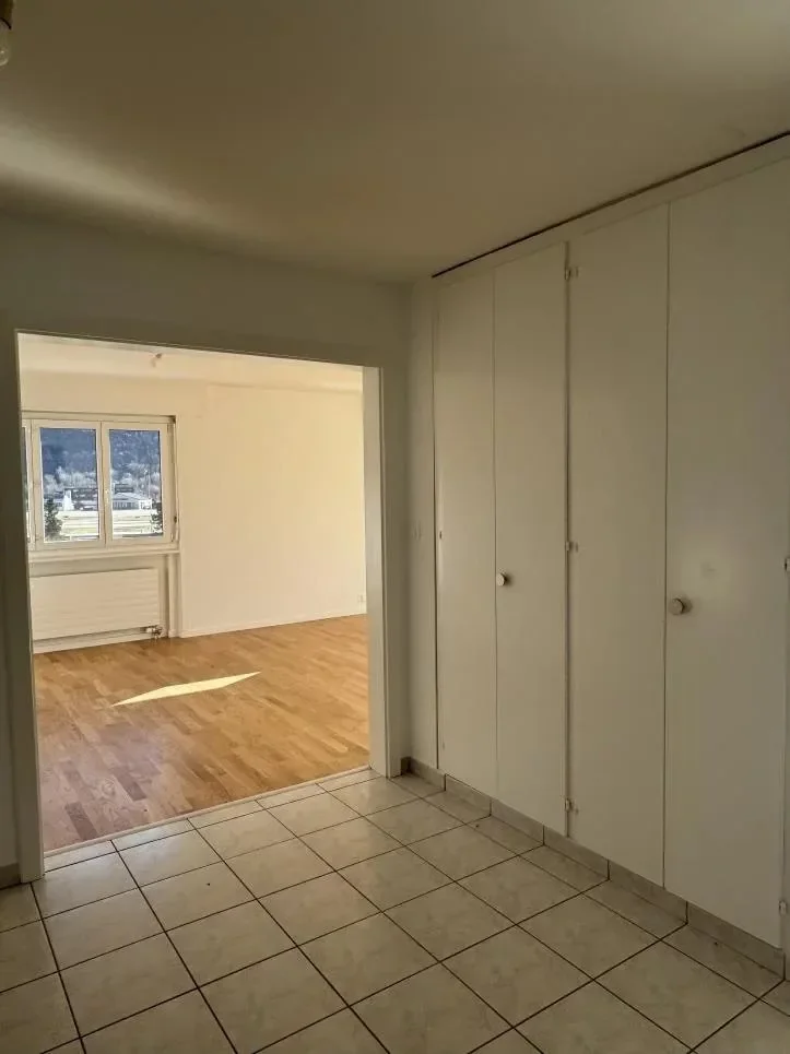 Bright 4.5 room apartment