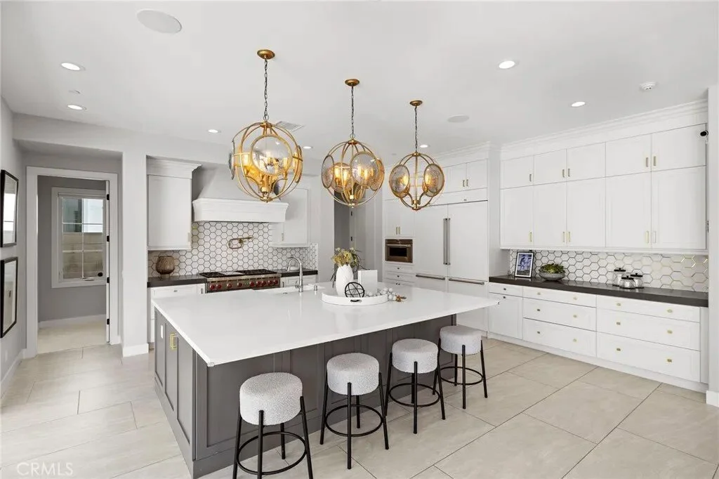 93 Interstellar, Irvine, California, United States. - Photo 25