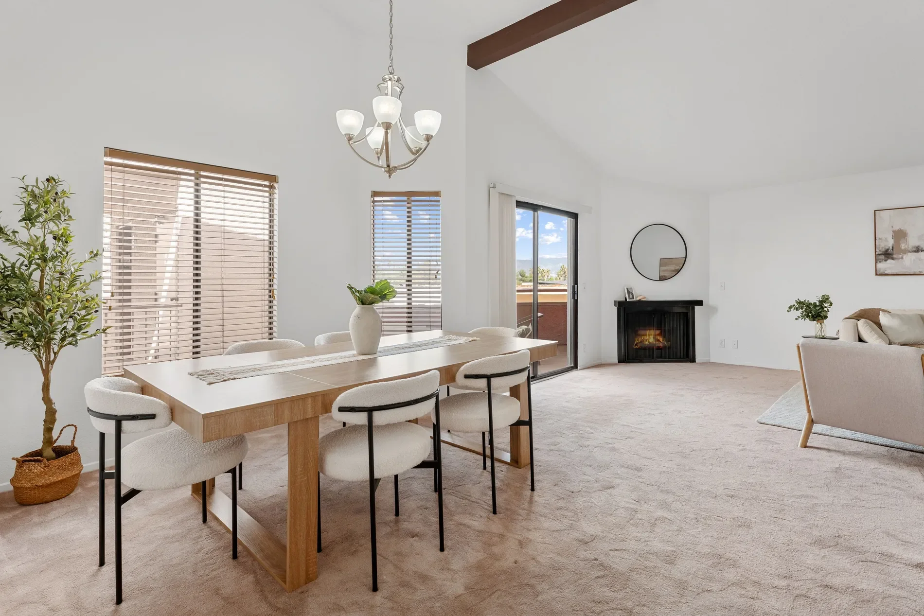 11939 Weddington Street 313, Valley Village, CA 91607, Los Angeles, California, United States. - Photo 5