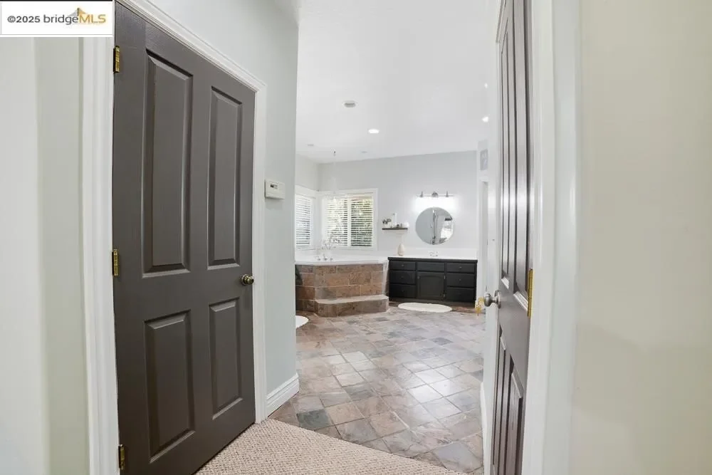 22987 Lazy Z LN, Sonora, CA 95370, Sonora, California, United States. - Photo 16
