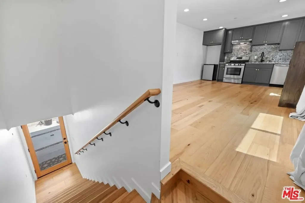 3170 Glenmanor Place, Los Angeles, California, United States. - Photo 22