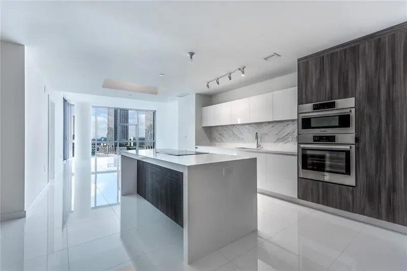 851 NE 1st Ave 1912, Miami, Florida, United States. - Photo 1