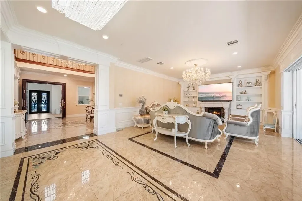 6829 Birmingham Drive, Chino, California, United States. - Photo 20
