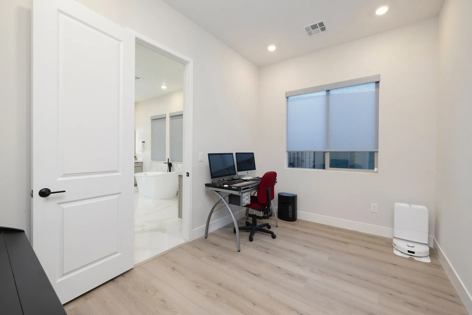 351 Tigullio Avenue, Henderson, NV 899011, Henderson, Nevada, United States. - Photo 26