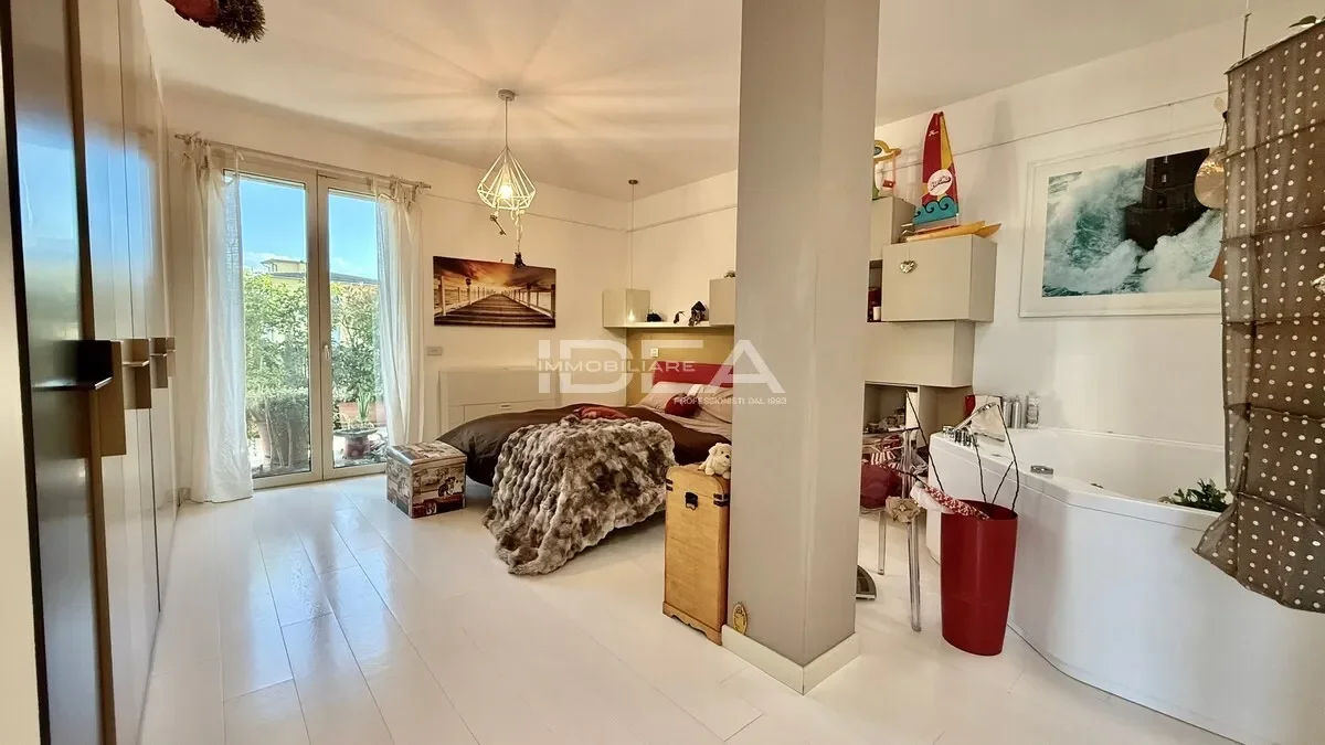 Gallery photo 12