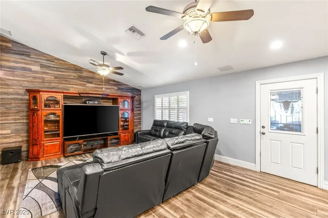 8275 W Craig Road, Las Vegas, Nevada, United States. - Photo 8