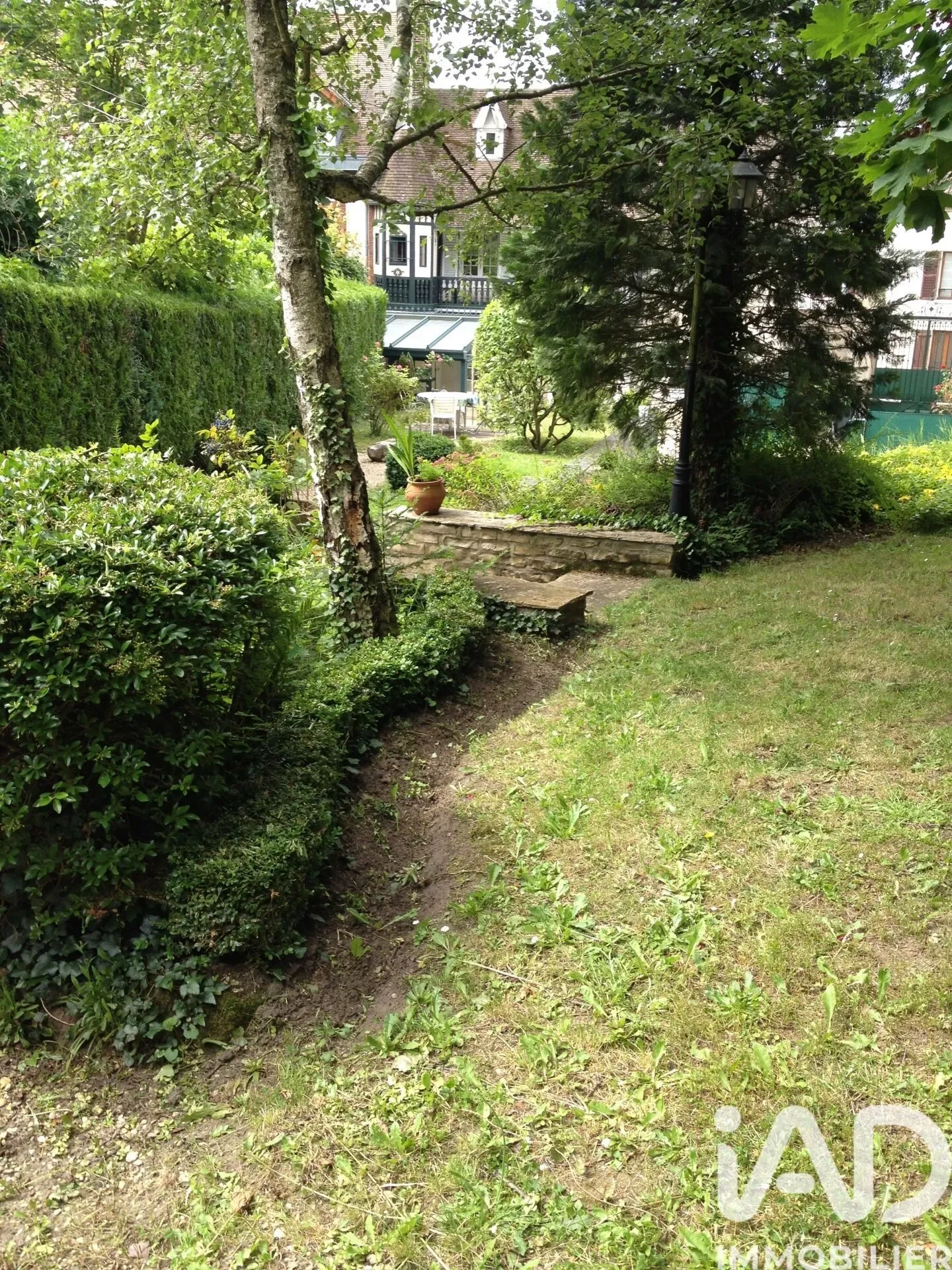 Exterior photo 7