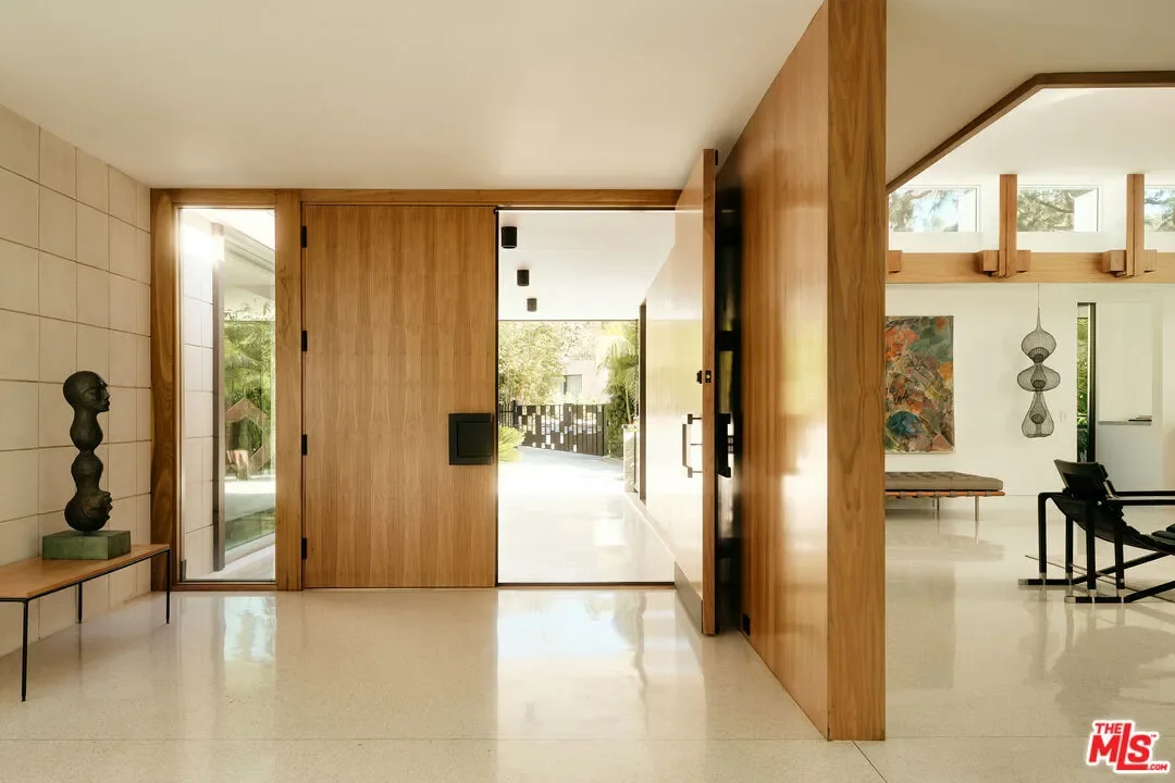 Gallery photo 8