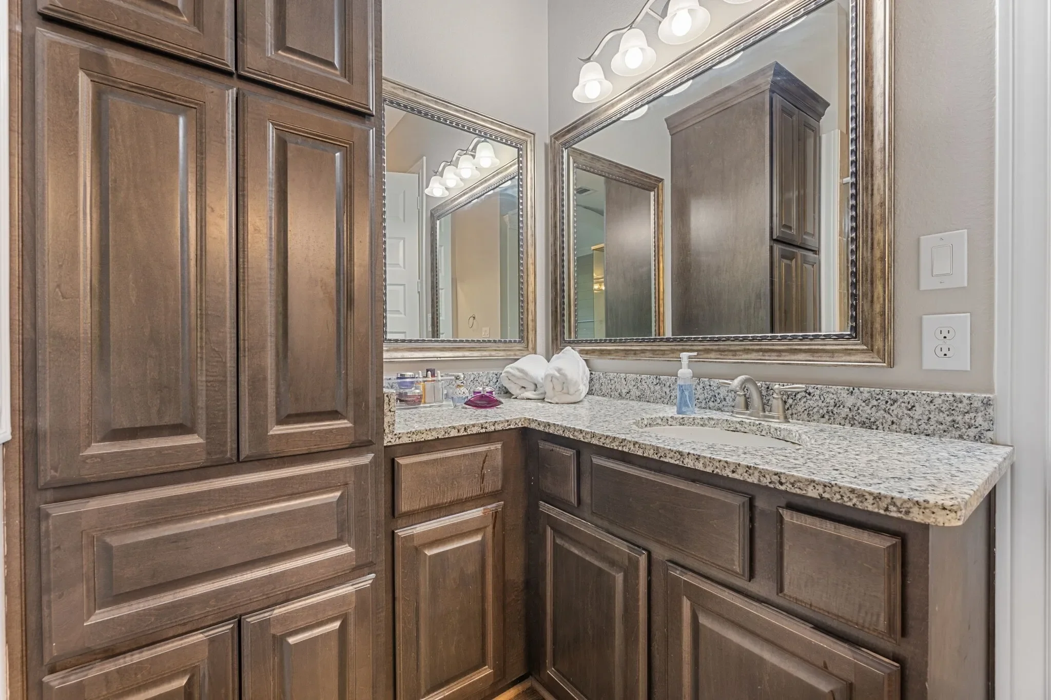 26184 Red Oak Hollow, Magnolia, TX 77355, Magnolia, Texas, United States. - Photo 19