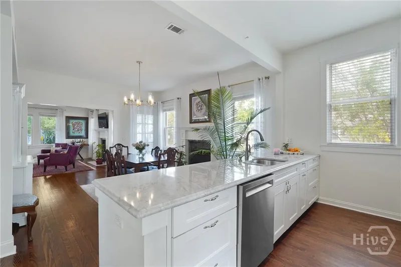 743 E 40th Street, Savannah, Georgia, United States. - Photo 23