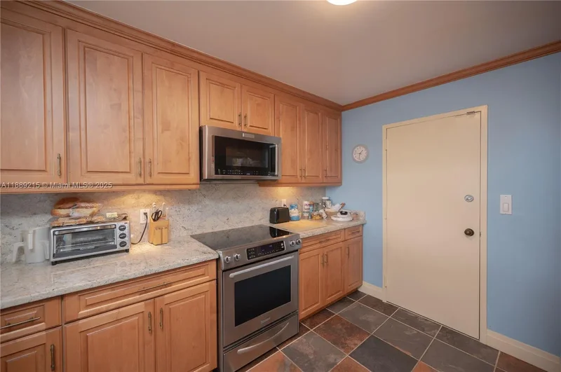 3 Grove Isle Dr C308, Miami, Florida, United States. - Photo 6