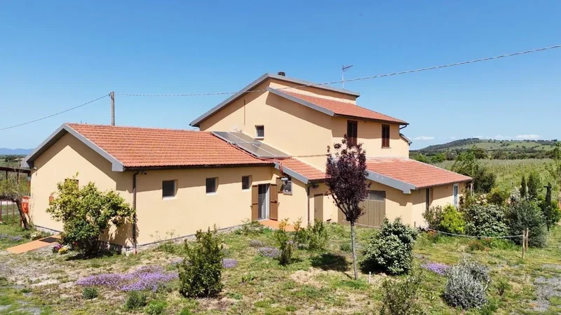 ORGANIC FARM AND AGRITOURISM IN MAREMMA