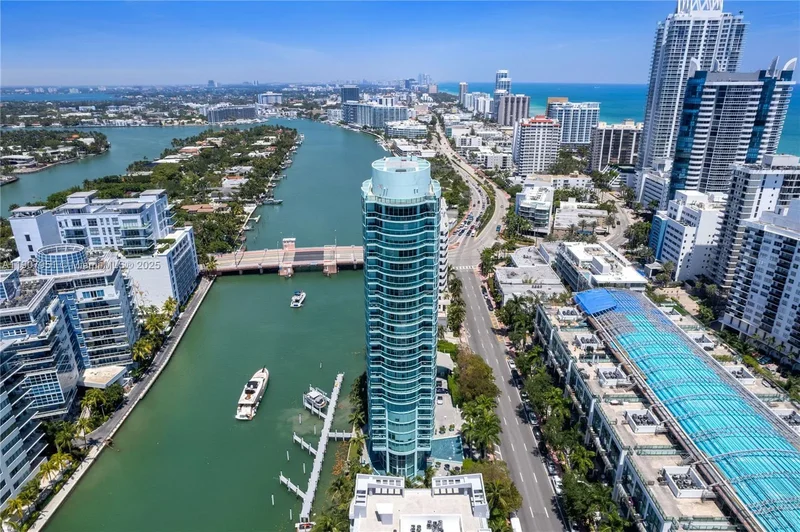 6000 Indian Creek Dr PH 2501, Miami Beach, Florida, United States. - Photo 20