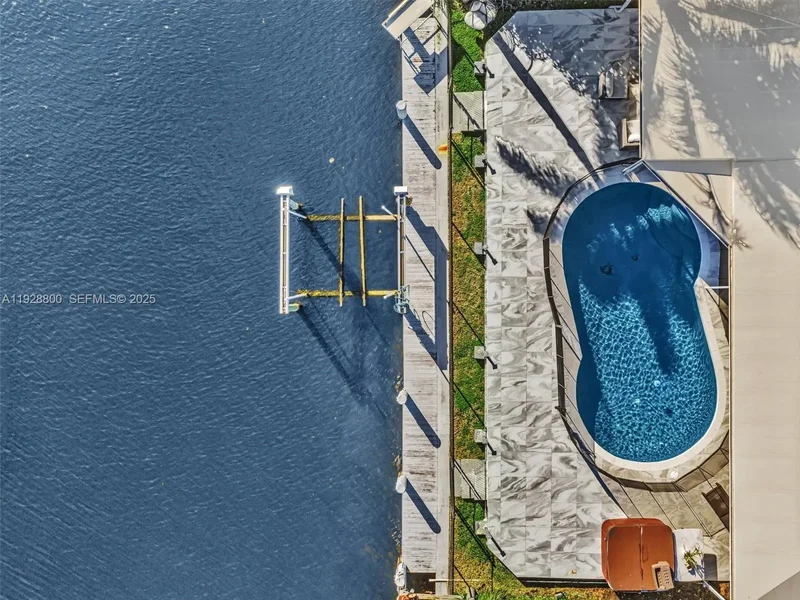 440 SE 8th Ave, Pompano Beach, Florida, United States. - Photo 57