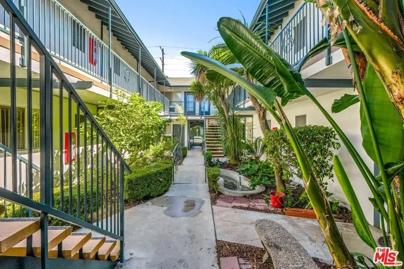 1799 N Hollywood Way, Burbank, California, United States. - Photo 24