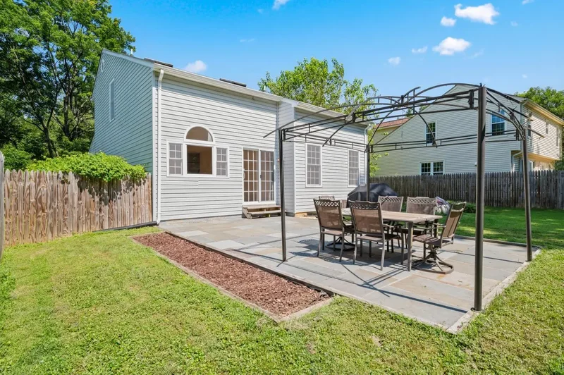 14069 Saddleview Drive, North Potomac, Maryland, United States. - Photo 28