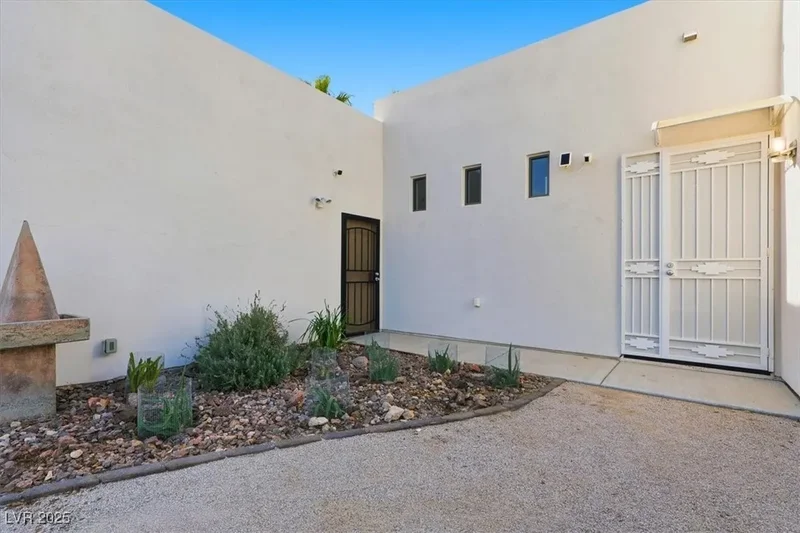 928 Santa Helena Avenue, Henderson, Nevada, United States. - Photo 38