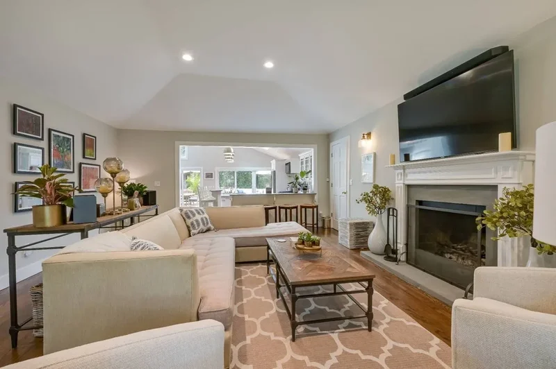 24 Shadyrest Drive, Sag Harbor, NY 11963, Sag Harbor, New York, United States. - Photo 38