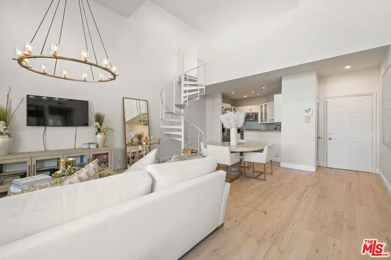 11822 Goshen Avenue 301, Los Angeles, California, United States. - Photo 4