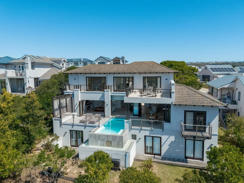 50 Ponta Delgarda Avenue, Plettenberg Bay, Western Cape, South Africa. - Photo 24