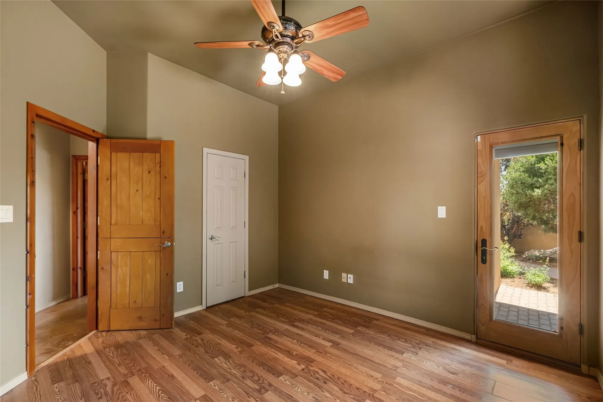 Gallery photo 6