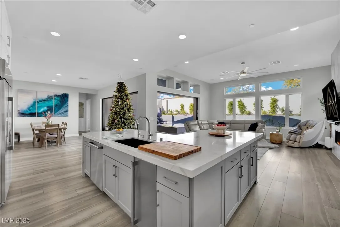 397 Highview Ridge Avenue, Las Vegas, Nevada, United States. - Photo 41