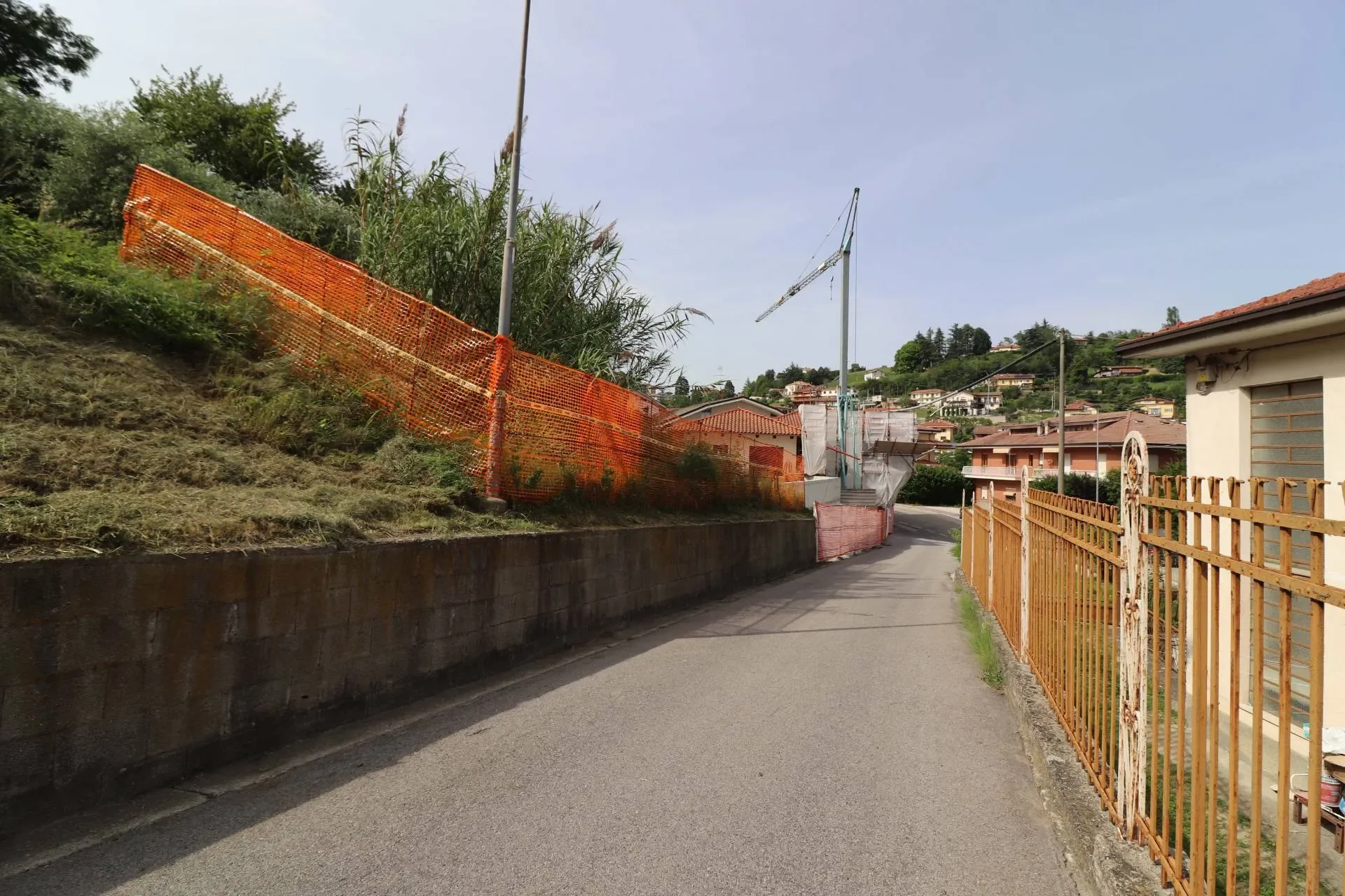 Via Montà, Monforte d'Alba, Piedmont, Italy. - Photo 24