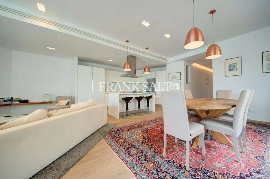 Gallery photo 2