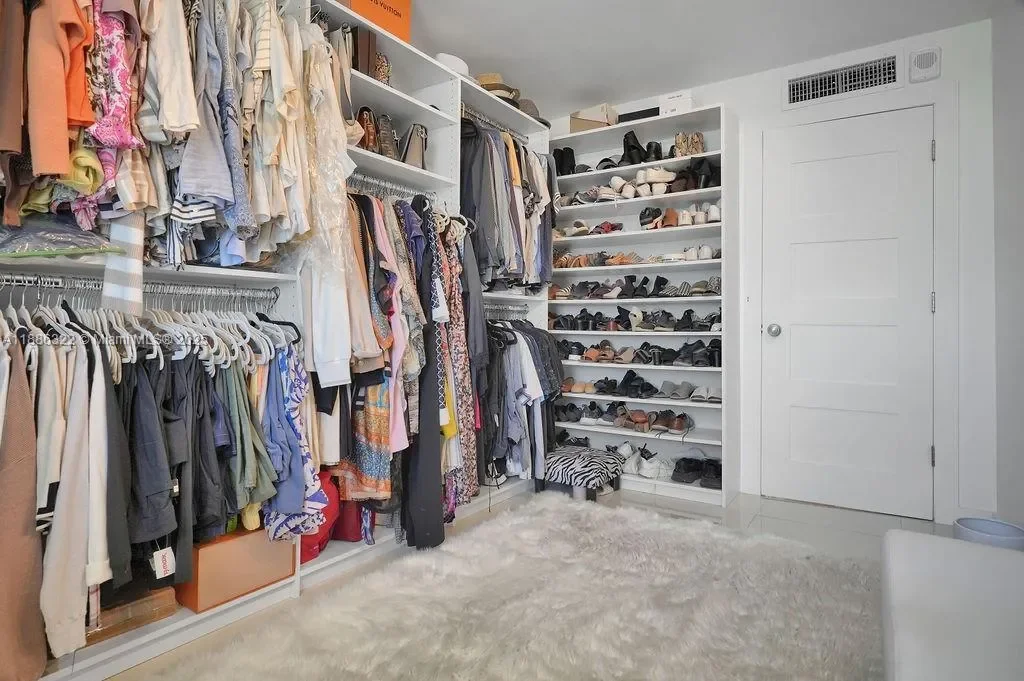 6039 Collins Ave 1126, Miami Beach, Florida, United States. - Photo 29