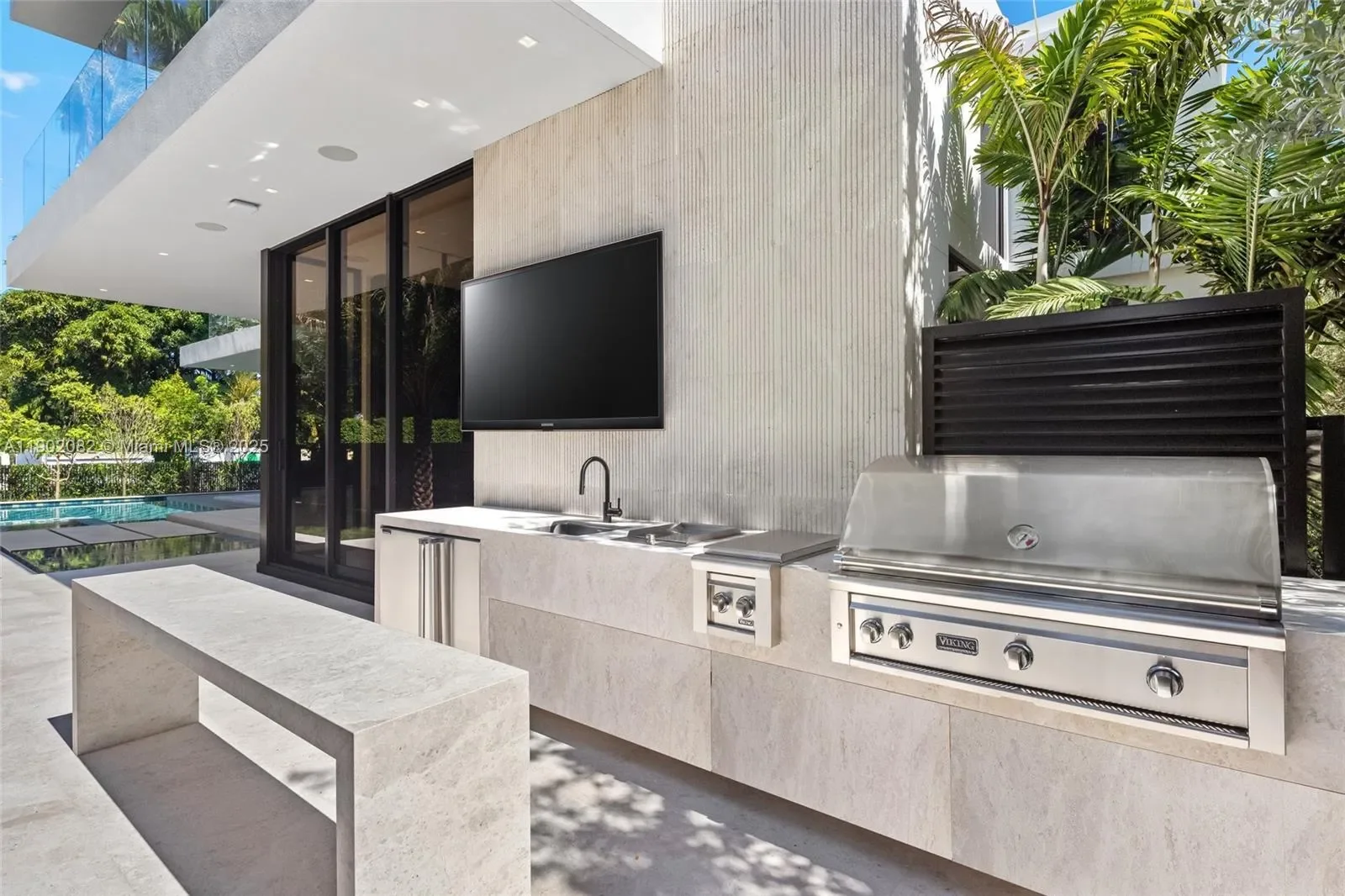 1800 W 27th St, Miami Beach, Florida, United States. - Photo 51
