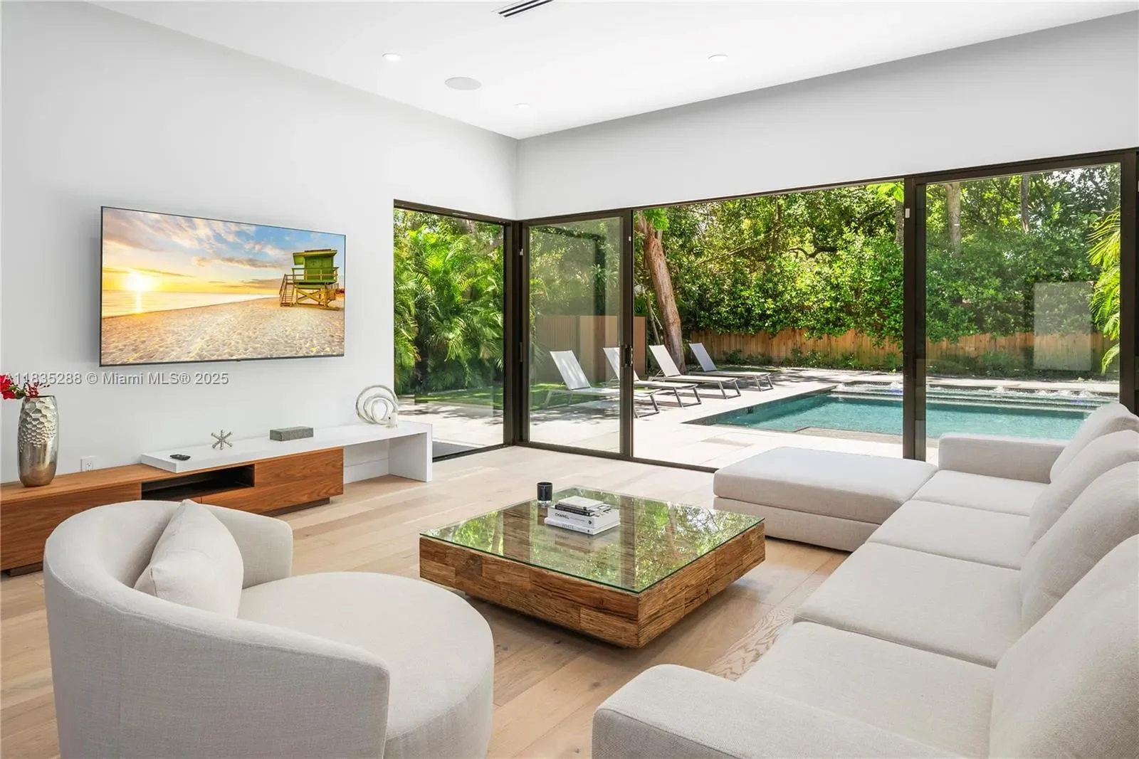 260 NW 47th St, Miami, Florida, United States. - Photo 29
