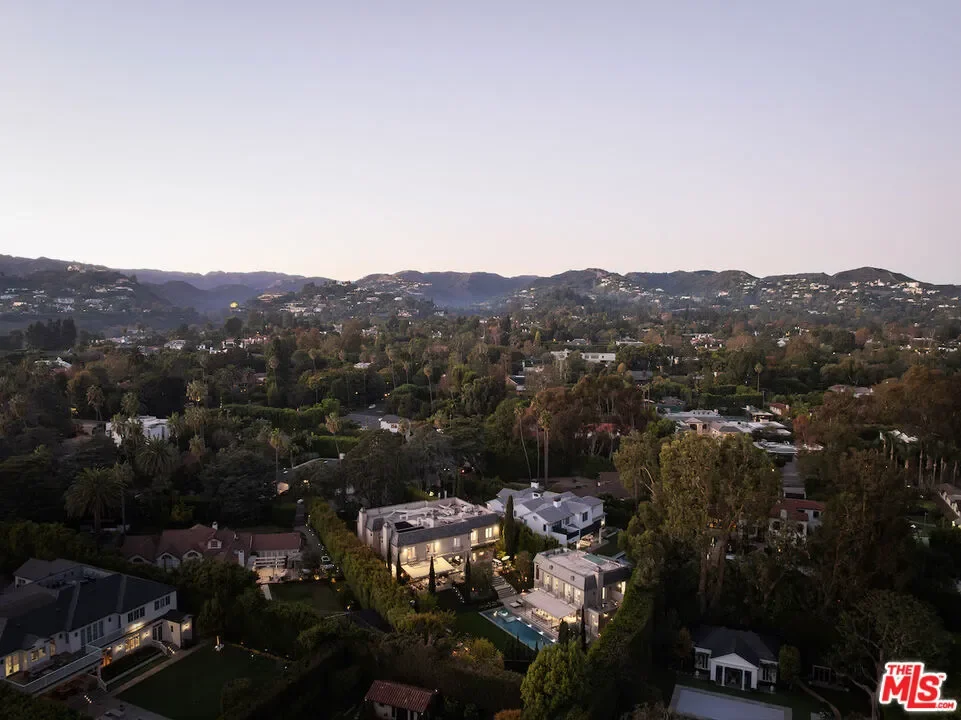 12770 S Bristol Circle, Los Angeles, California, United States. - Photo 16