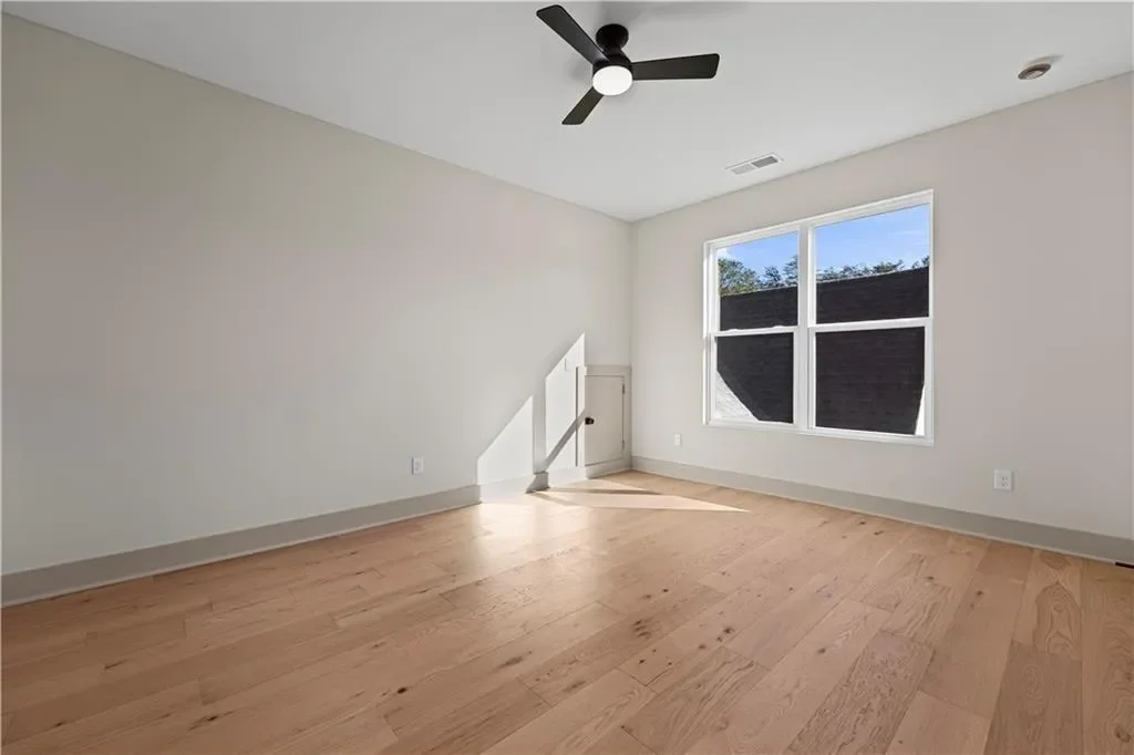 6084 BLUEWATER Boulevard, Gainesville, Georgia, United States. - Photo 29