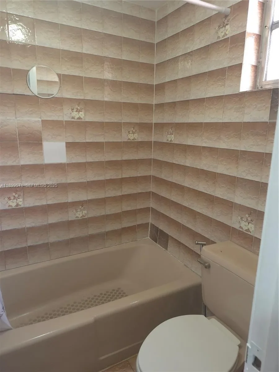 250 NW 63rd Ct, Miami, Florida, United States. - Photo 22