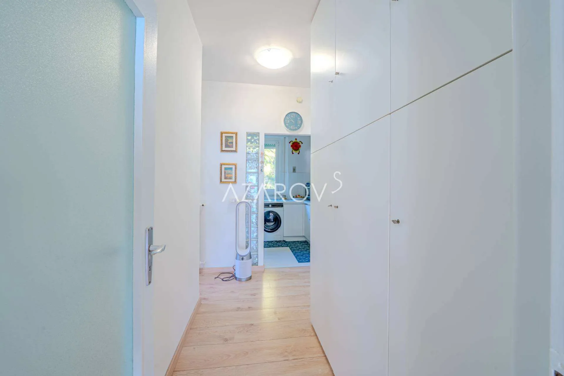 Gallery photo 2