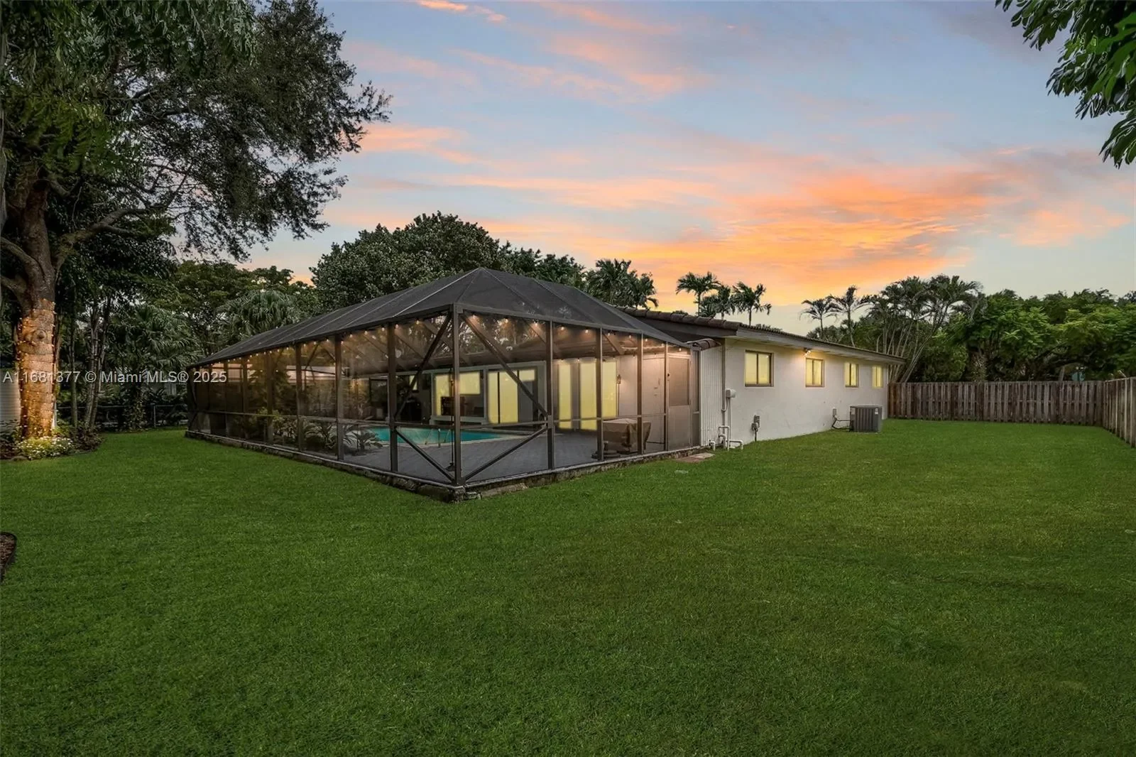 7901 SW 133rd St, Coral Gables, Florida, United States. - Photo 17