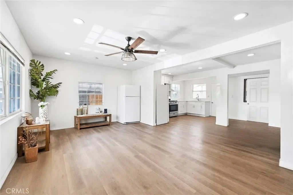 15219 Willard, Los Angeles, California, United States. - Photo 11