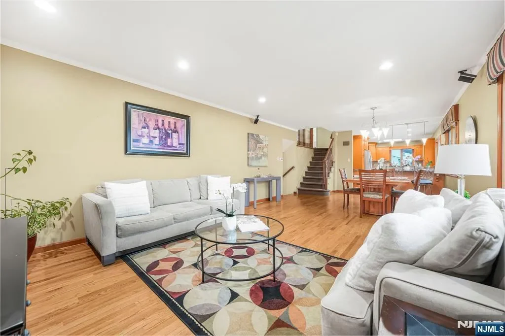 12 Clinton Lane, Wayne, NJ 07470, Wayne, New Jersey, United States. - Photo 13
