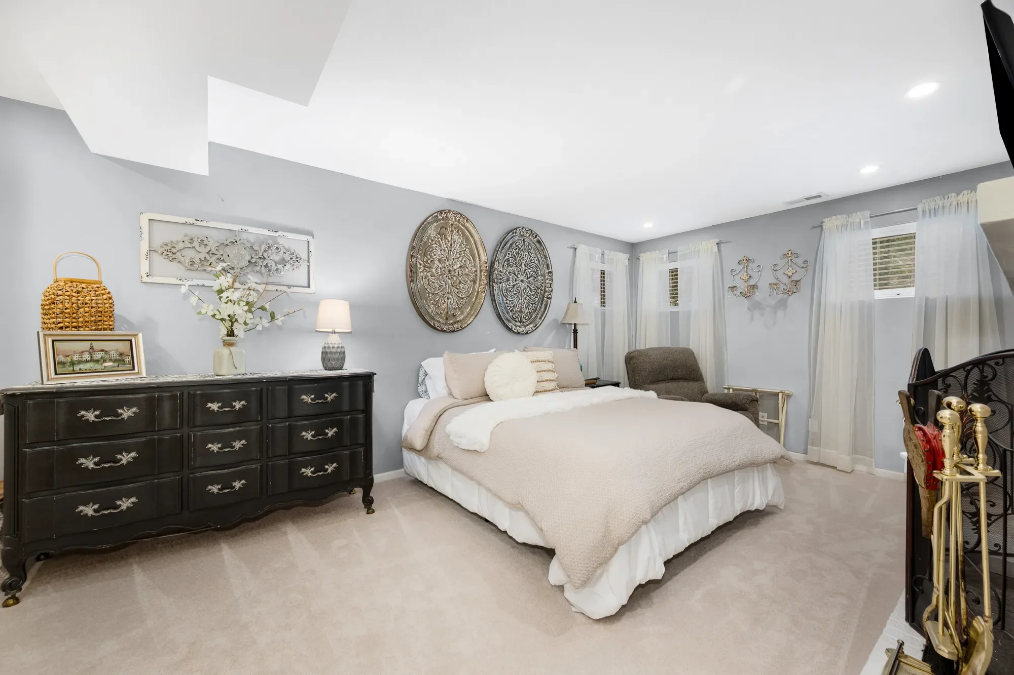 317 E Walnut Street , Hinsdale, IL 60521, Hinsdale, Illinois, United States. - Photo 26