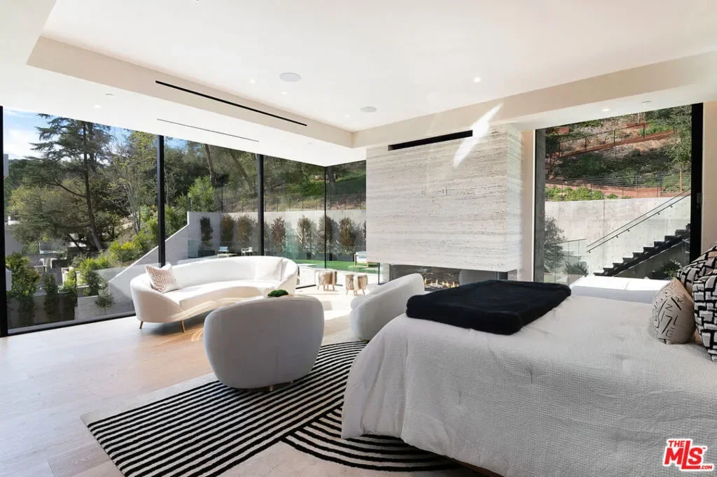2641 Hutton Drive, Beverly Hills, California, United States. - Photo 12
